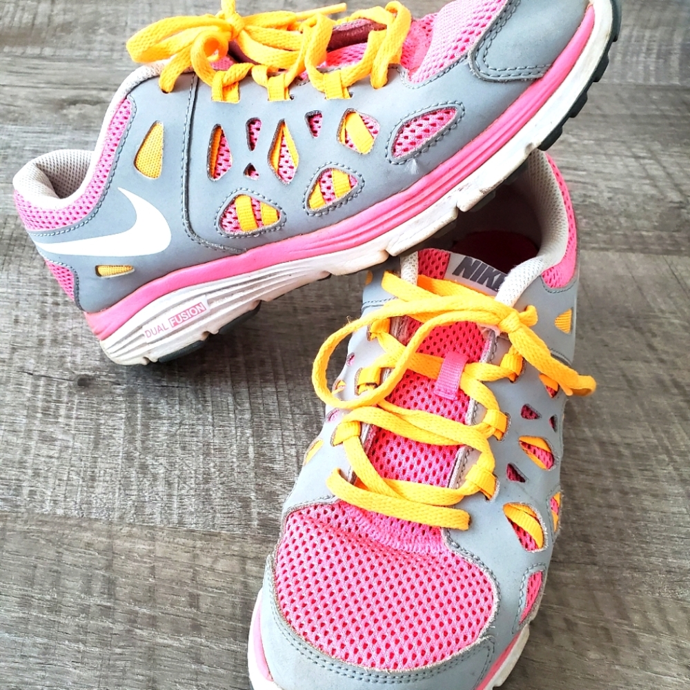 Nike shoes 6Y kids